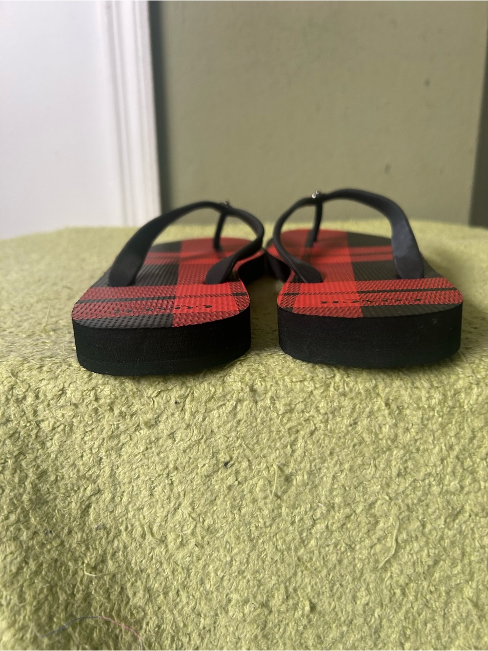 NWOT Coach Alyssa Women’s Black Red Pattern Flip Flops Slide Sandal Sz 11 - Picture 5 of 11